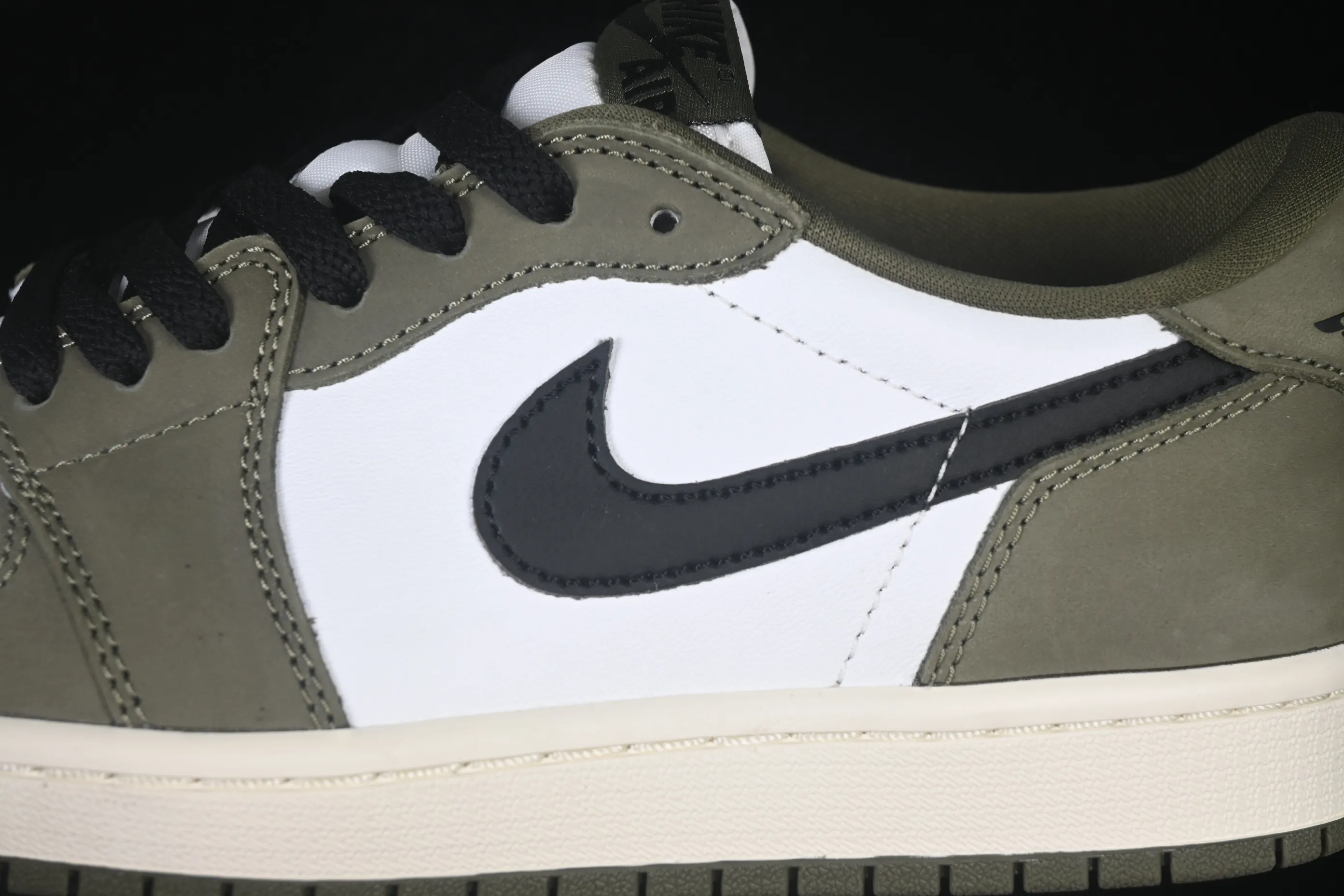 All categories Air Jordan Jordan series basketball shoes Air Jordan 1 Low G version pure original Air Jordan 1 Low OG "Medium Olive" AJ1 Joe 1 joint model olive green low-top retro culture basketball shoes HQ6998-200